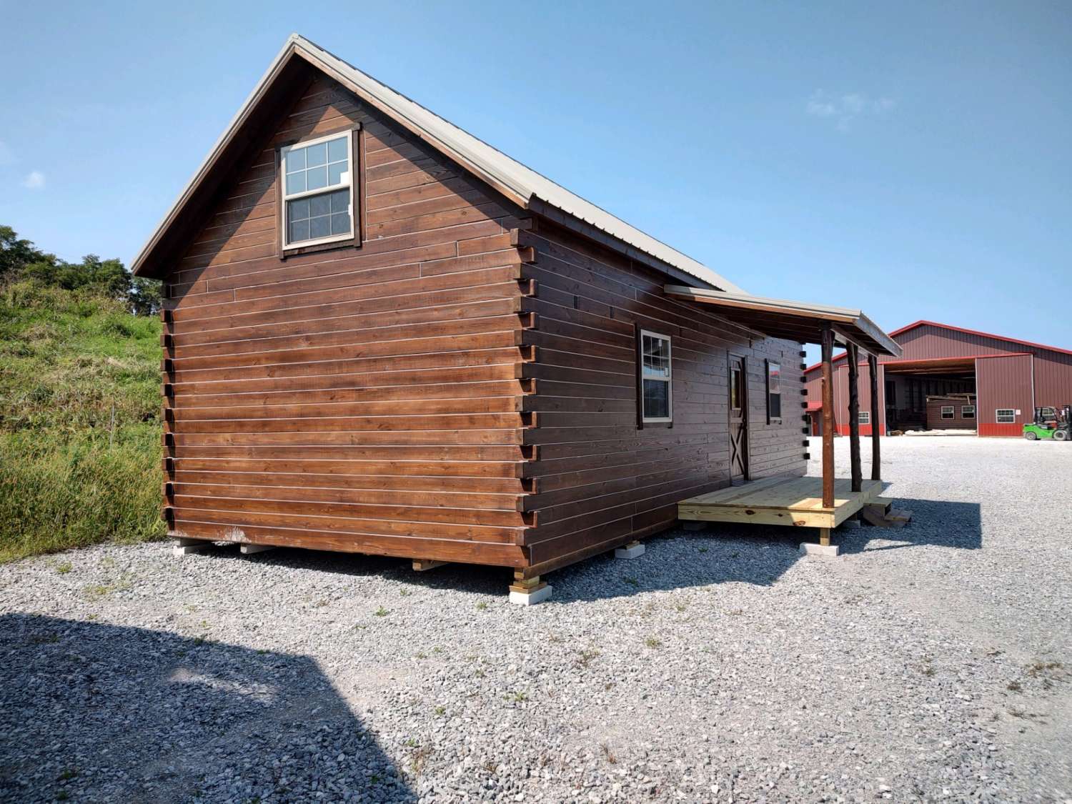 Schwartz Cabins - Cabin Porch and end view 